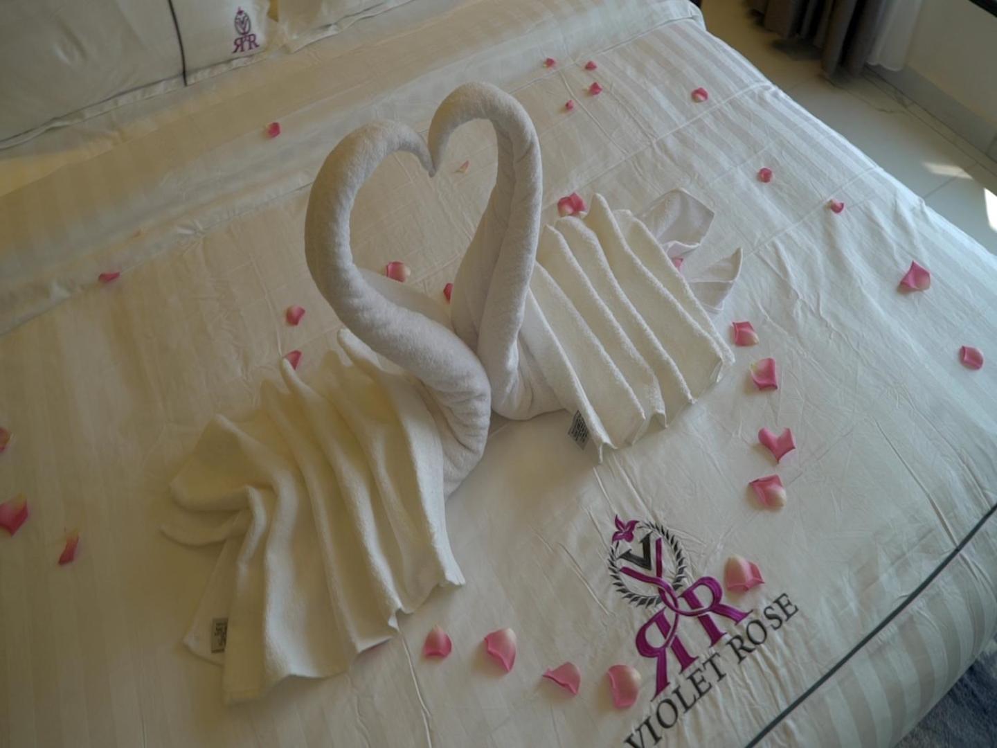Violet Rose Aprit Hotel Jeddah Ngoại thất bức ảnh
