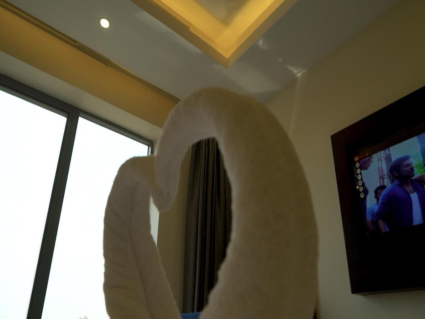 Violet Rose Aprit Hotel Jeddah Ngoại thất bức ảnh